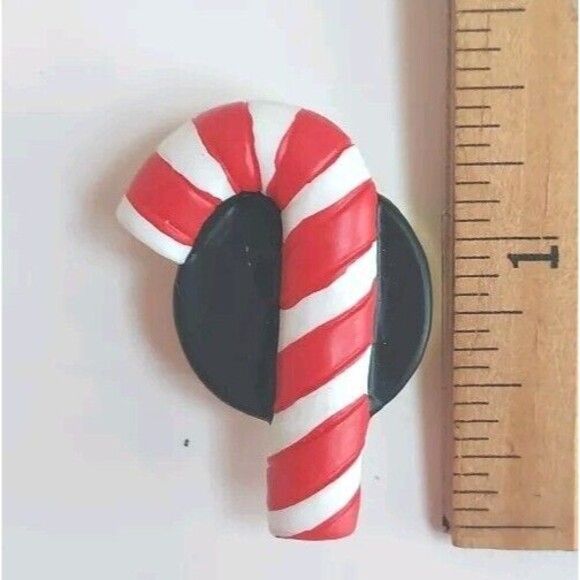 New! Set Of 6 Christmas Themed Resin & Metal Button Covers - Picture 3 of 5